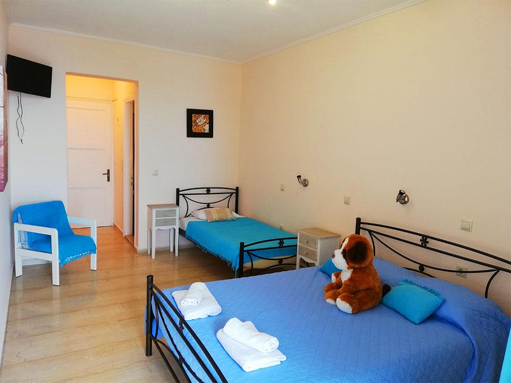 Karina Hotel Benitses  Exteriör bild
