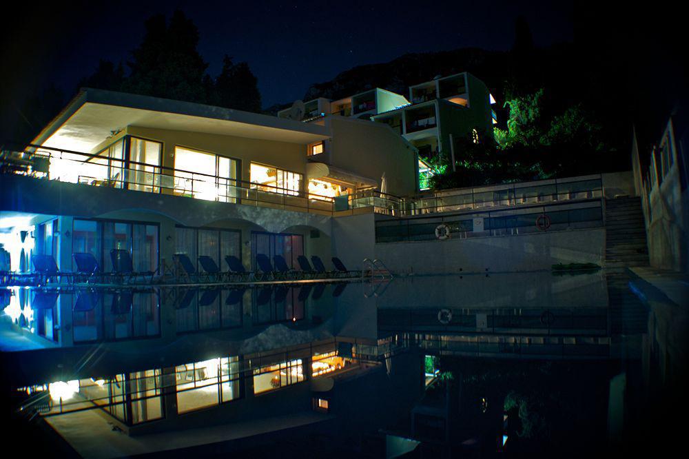 Karina Hotel Benitses  Exteriör bild